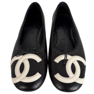 Chanel Cambon Ballerinas Lammleder Schwarz Weiß CC Größe 41