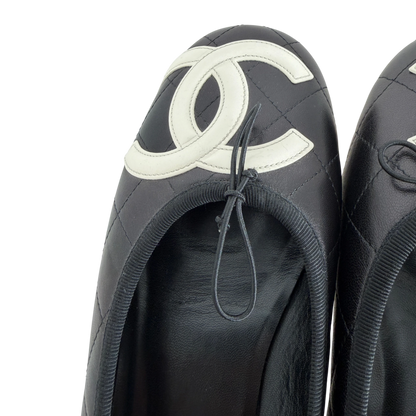 Chanel Cambon Ballerinas Lammleder Schwarz Weiß CC Größe 41