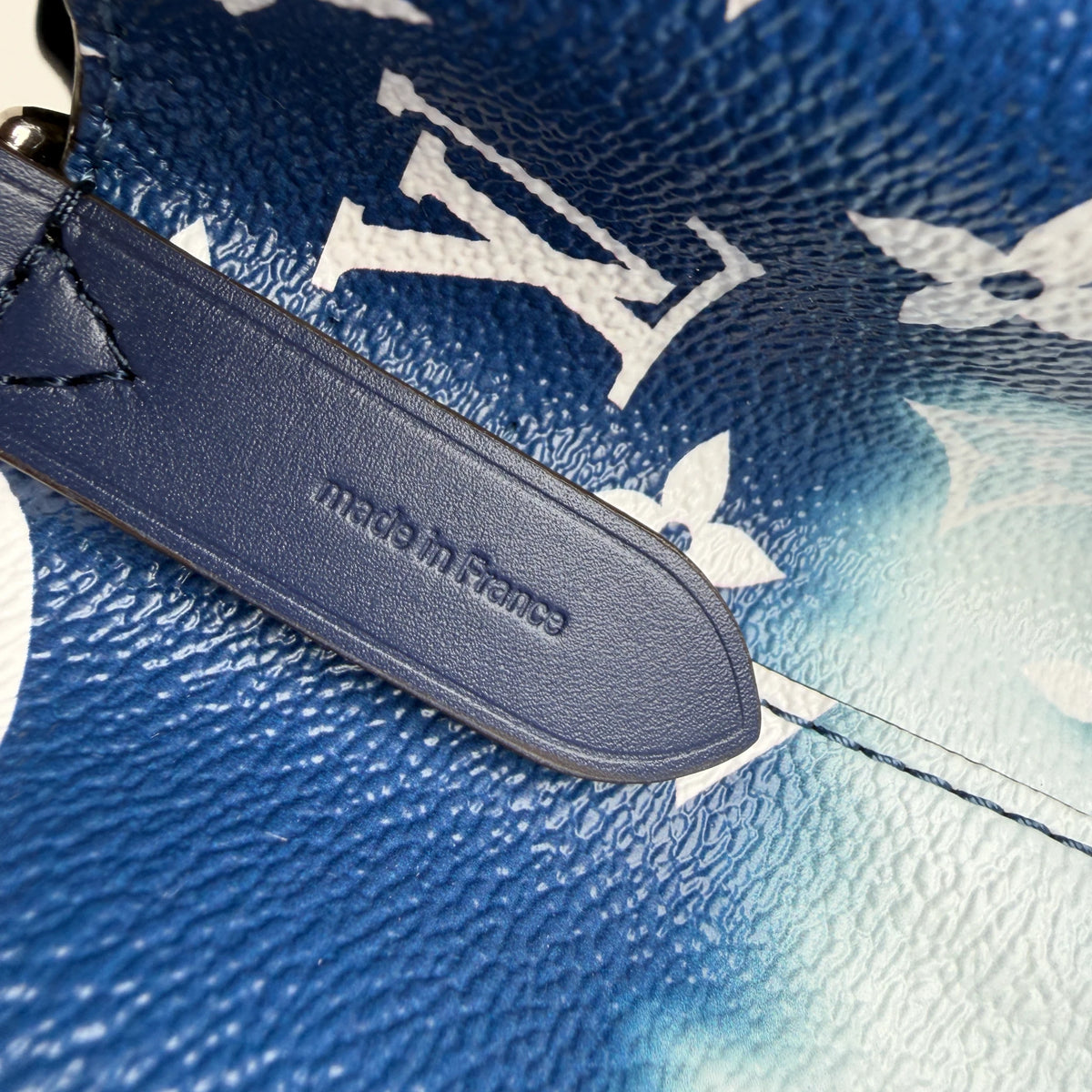Louis Vuitton NéoNoé MM Escale Monogram Giant Blau Weiß Silber
