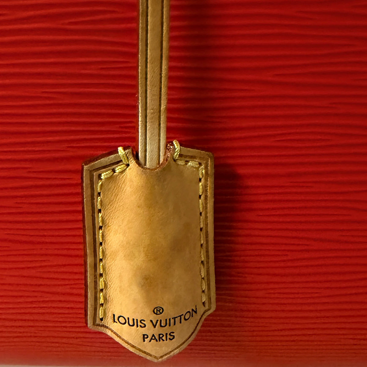 Louis Vuitton Doc PM Epi Leder Rot Gold mit Schulterriemen – Ansicht 11