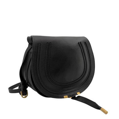 Chloé Marcie Medium Saddle Bag Genarbtes Kalbsleder Schwarz Gold