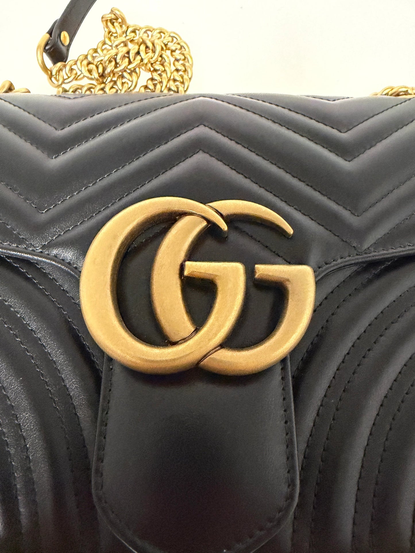 Gucci GG Marmont Medium Leder schwarz aktuelle Version  / neuwertig Gucci