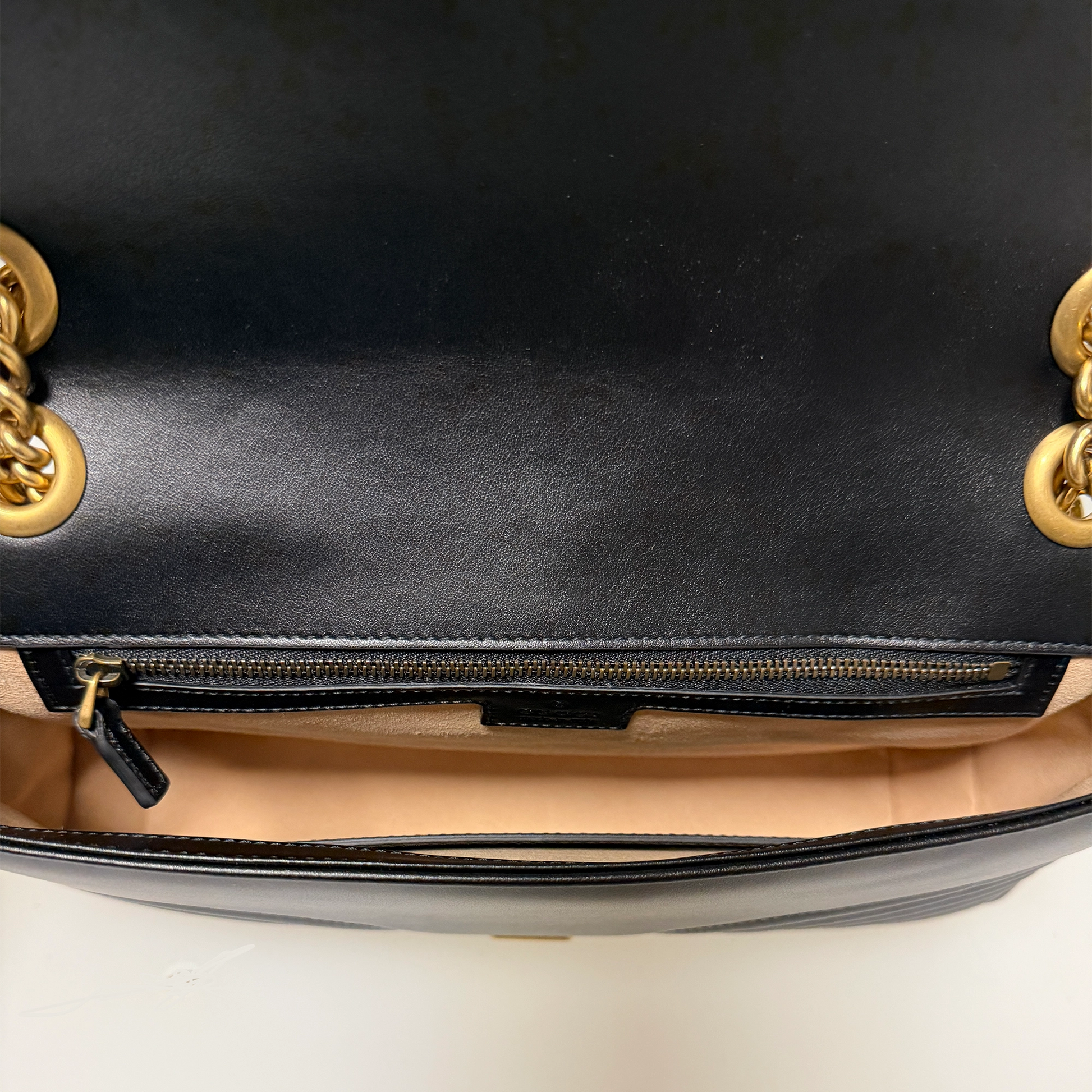 Gucci GG Marmont Medium Leder schwarz aktuelle Version  / neuwertig Gucci