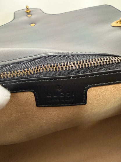 Gucci GG Marmont Medium Leder schwarz aktuelle Version  / neuwertig Gucci