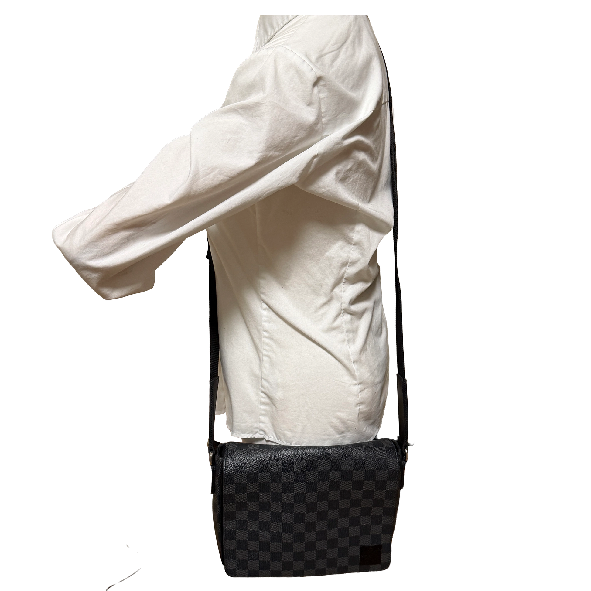 Louis VuittonDistrict PM Messenger Tasche grau N42710 / sehr gut Louis Vuitton