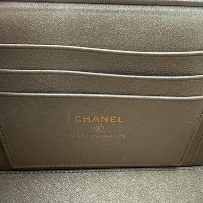Chanel Vanity with Chain Pearl Crush Lambskin Black Gold