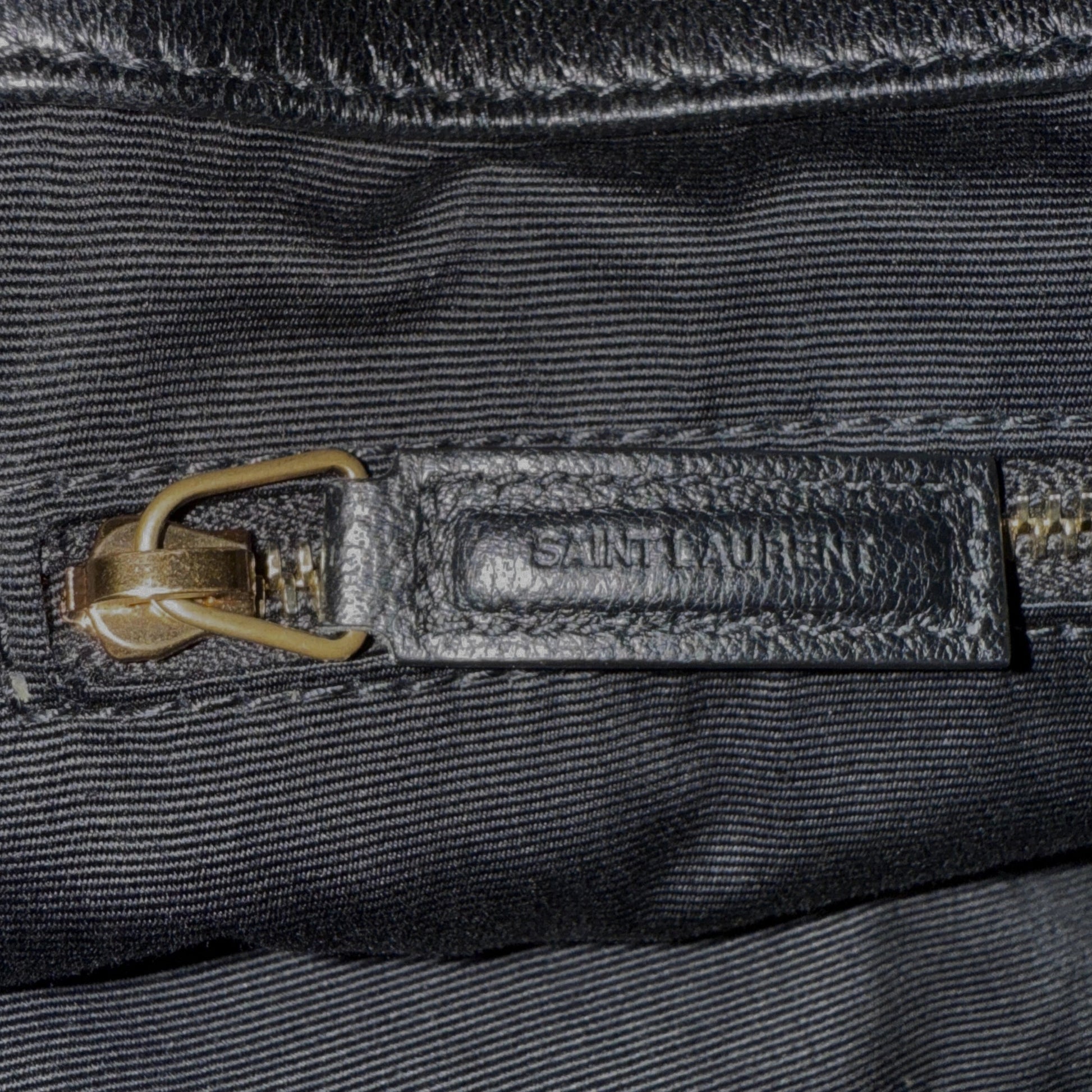 Saint Laurent ICARE Maxi-Shopper aus gestepptem Lammleder Schwarz / sehr gut Saint Laurent