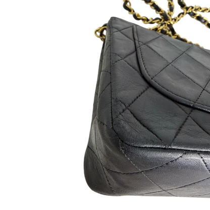 Chanel Timeless Mini Classic Flap schwarz GHW Vintage / gut Chanel