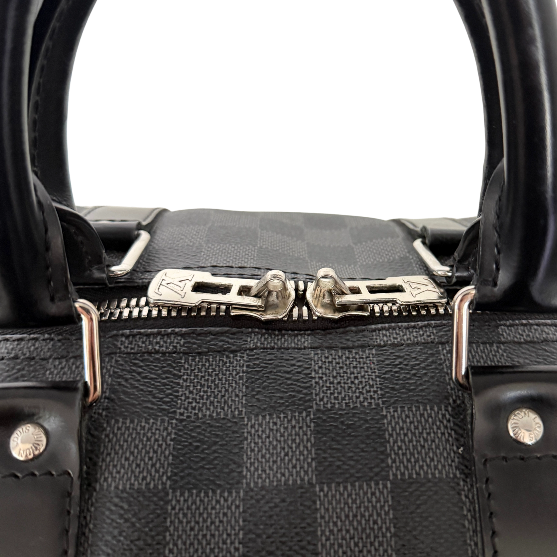Louis Vuitton Keepall 45 mit Schulterriemen in Damier Graphite Canvas N41418 Schwarz / gut Louis Vuitton