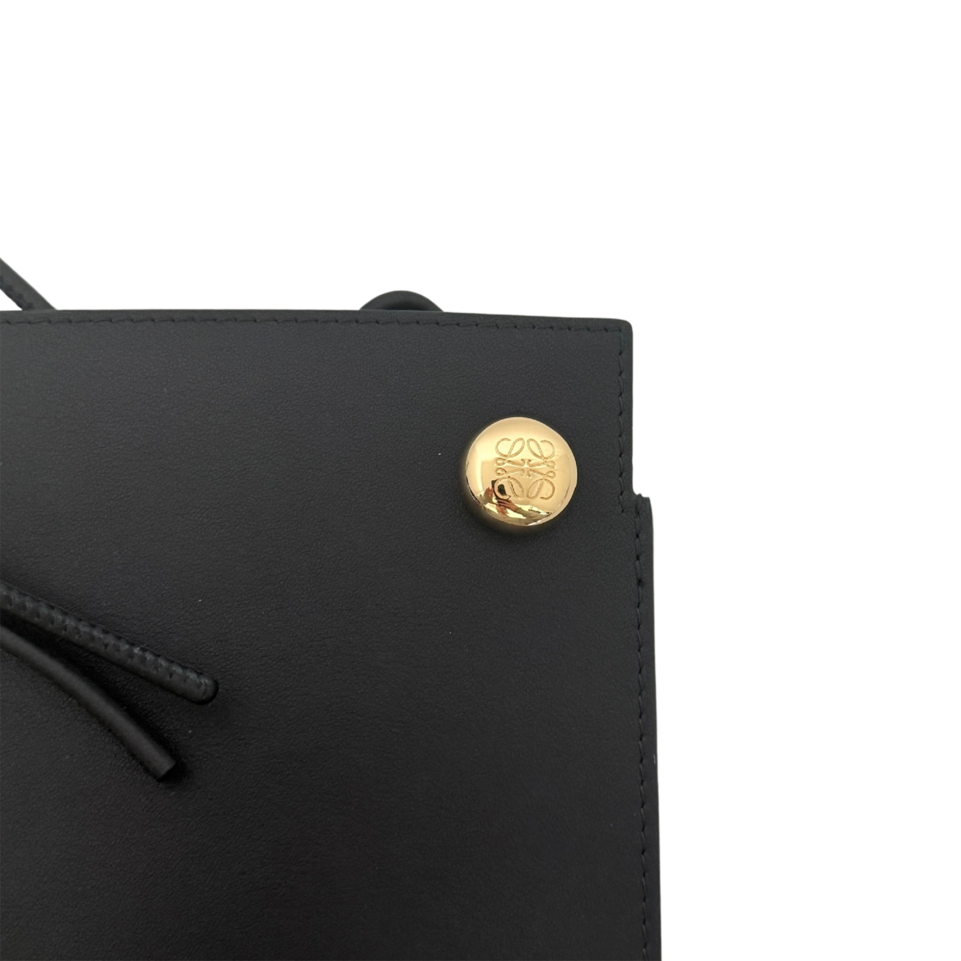 Loewe Pebble Dice Tasche aus klassischem Kalbsleder Schwarz / neuwertig Loewe