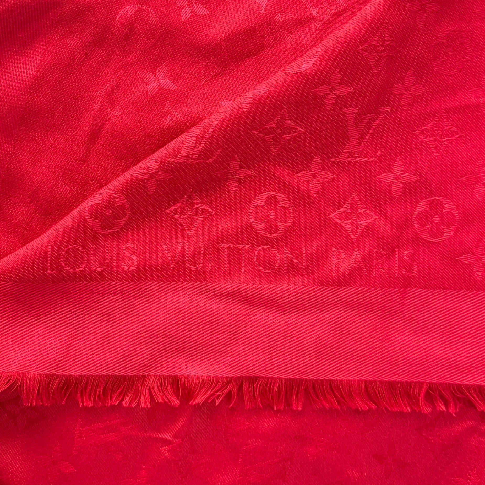 Louis Vuitton Monogram Classic Tuch Rot  / sehr gut Louis Vuitton