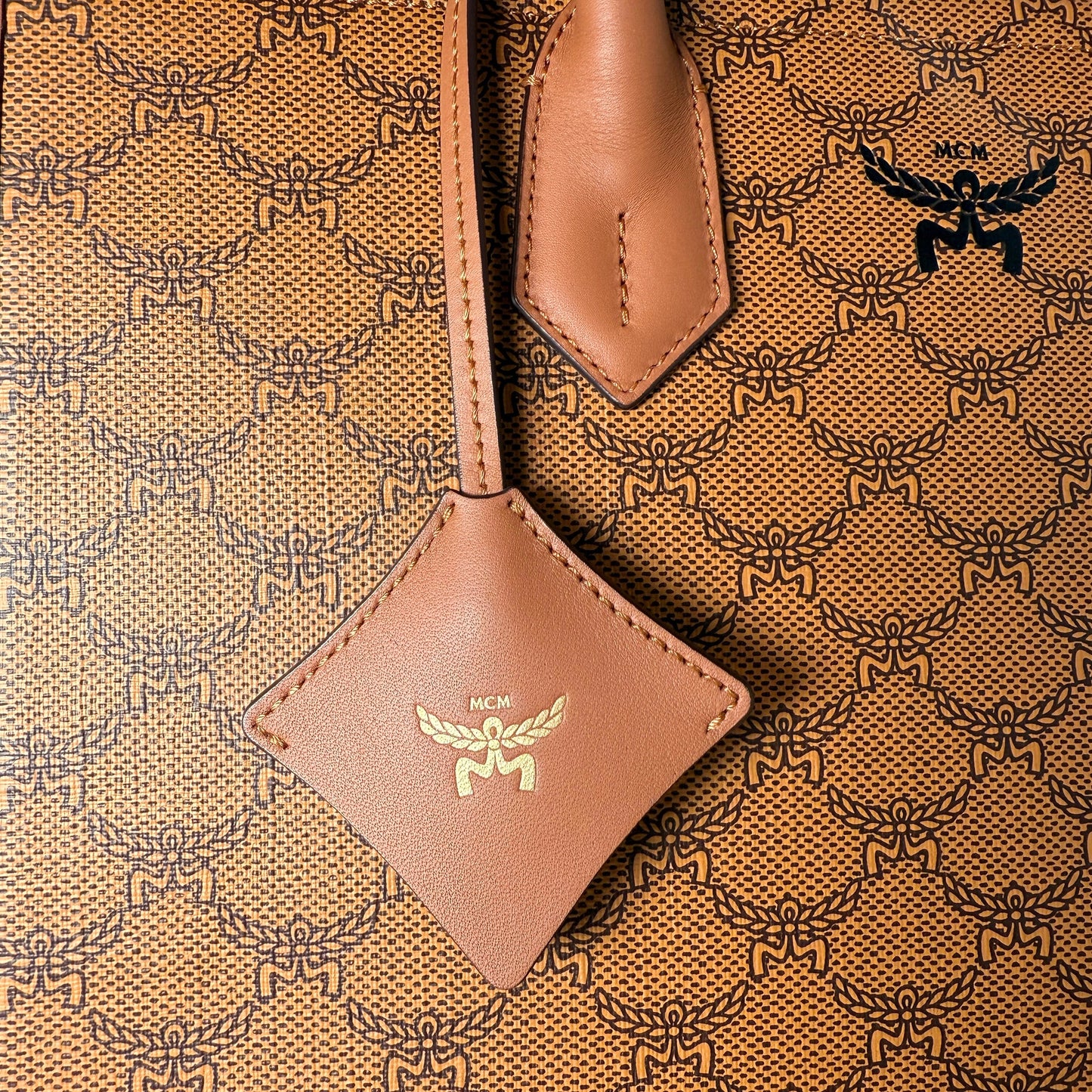 MCM Himmel Tote Bag in Lauretos-Canvas Cognac / neuwertig MCM