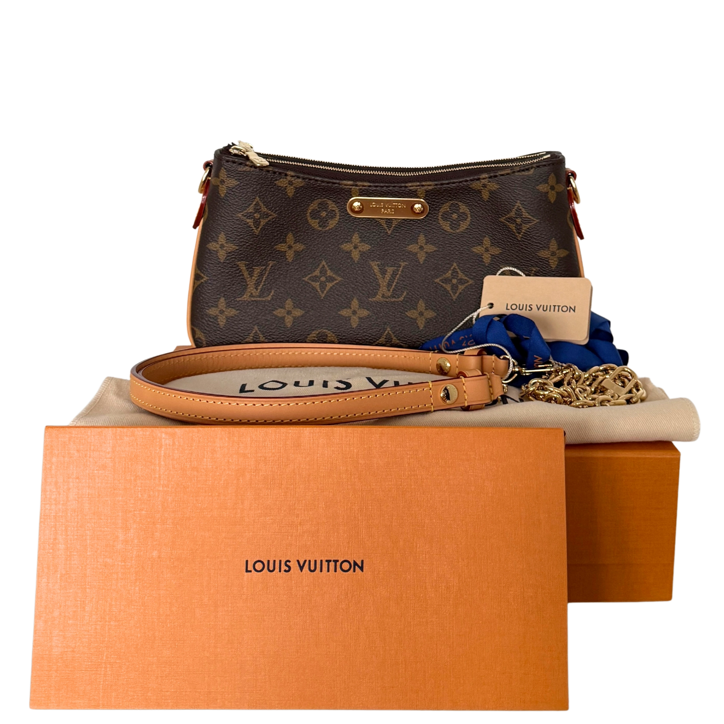 Louis Vuitton Liv Pochette Monogram Canvas Braun / neuwertig Louis Vuitton