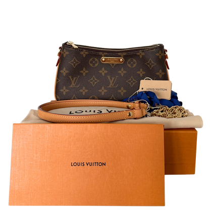 Louis Vuitton Liv Pochette Monogram Canvas Braun / neuwertig Louis Vuitton