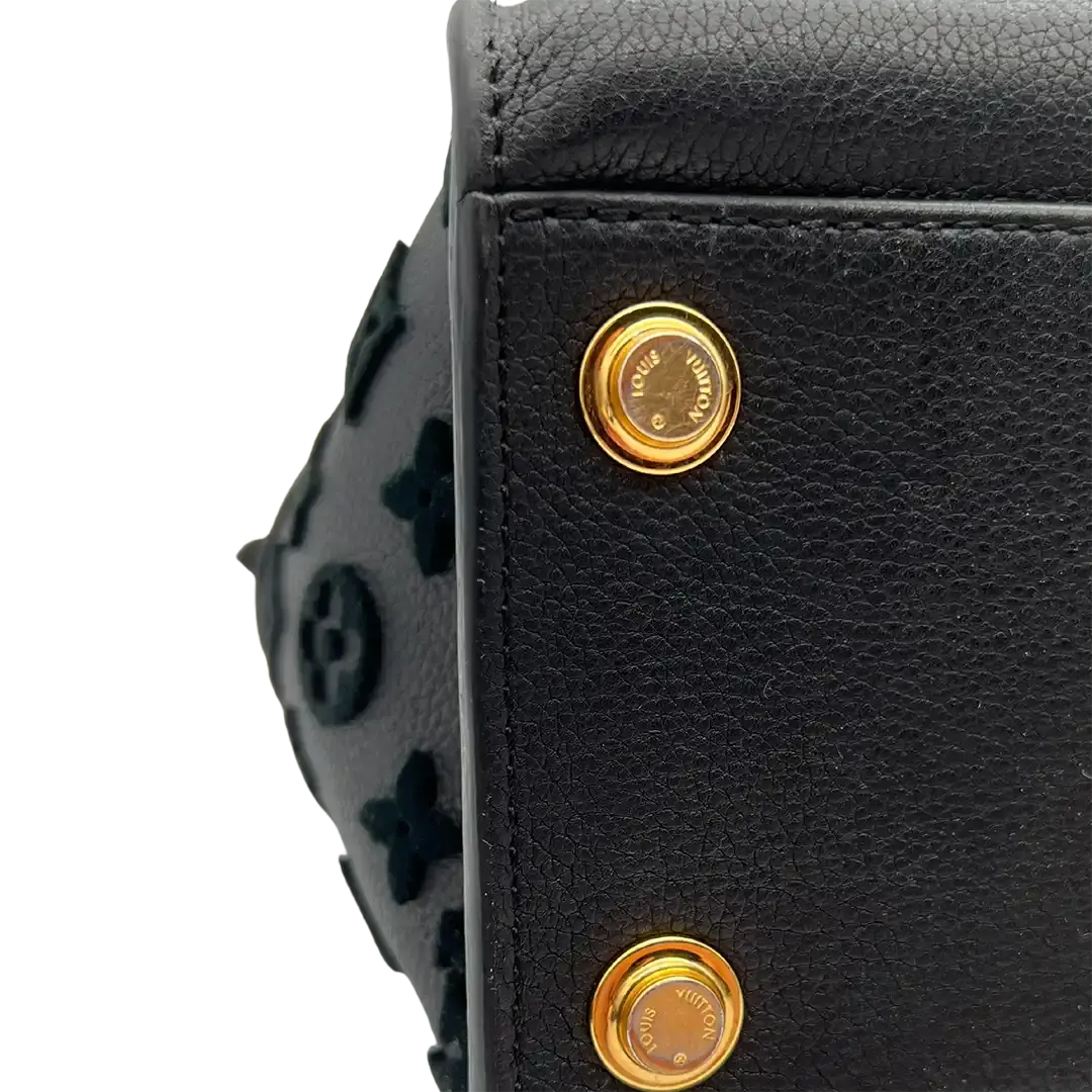 Louis Vuitton On My Side Autres High End Handtasche M53826 Leder schwarz / gut Louis Vuitton