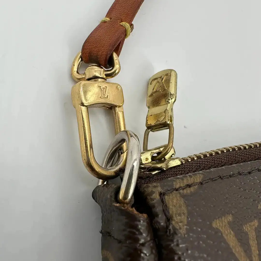 Louis Vuitton Pochette Accessoires Monogram Canvas braun / gut Louis Vuitton