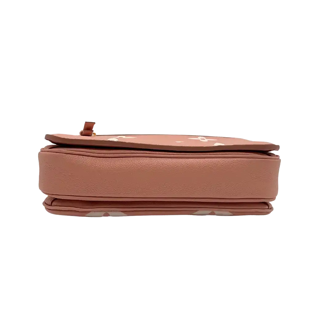 Pochette Metis Rose Trianon unten