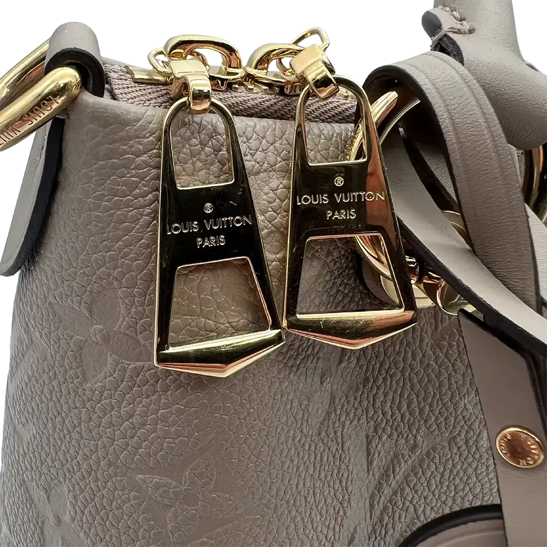 Louis Vuitton V Tote MM Monogram Tourterelle Empreinte Leder grau / neuwertig Louis Vuitton