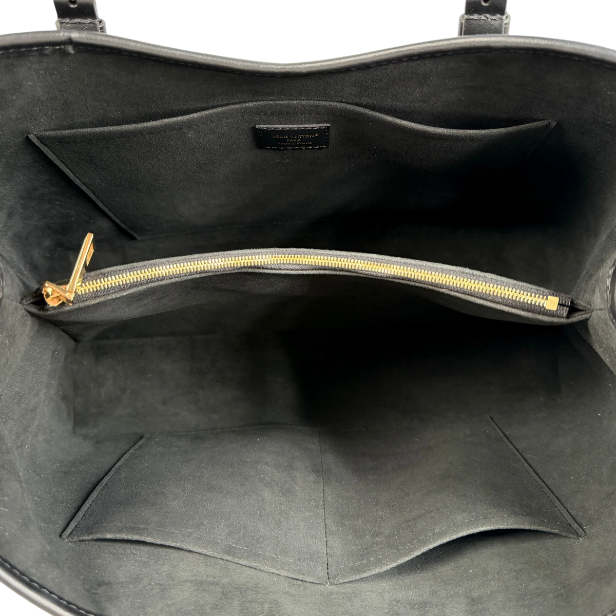 Louis Vuitton Babylone Tote MM, Innenansicht mit Reißverschlussfach und Flachtasche