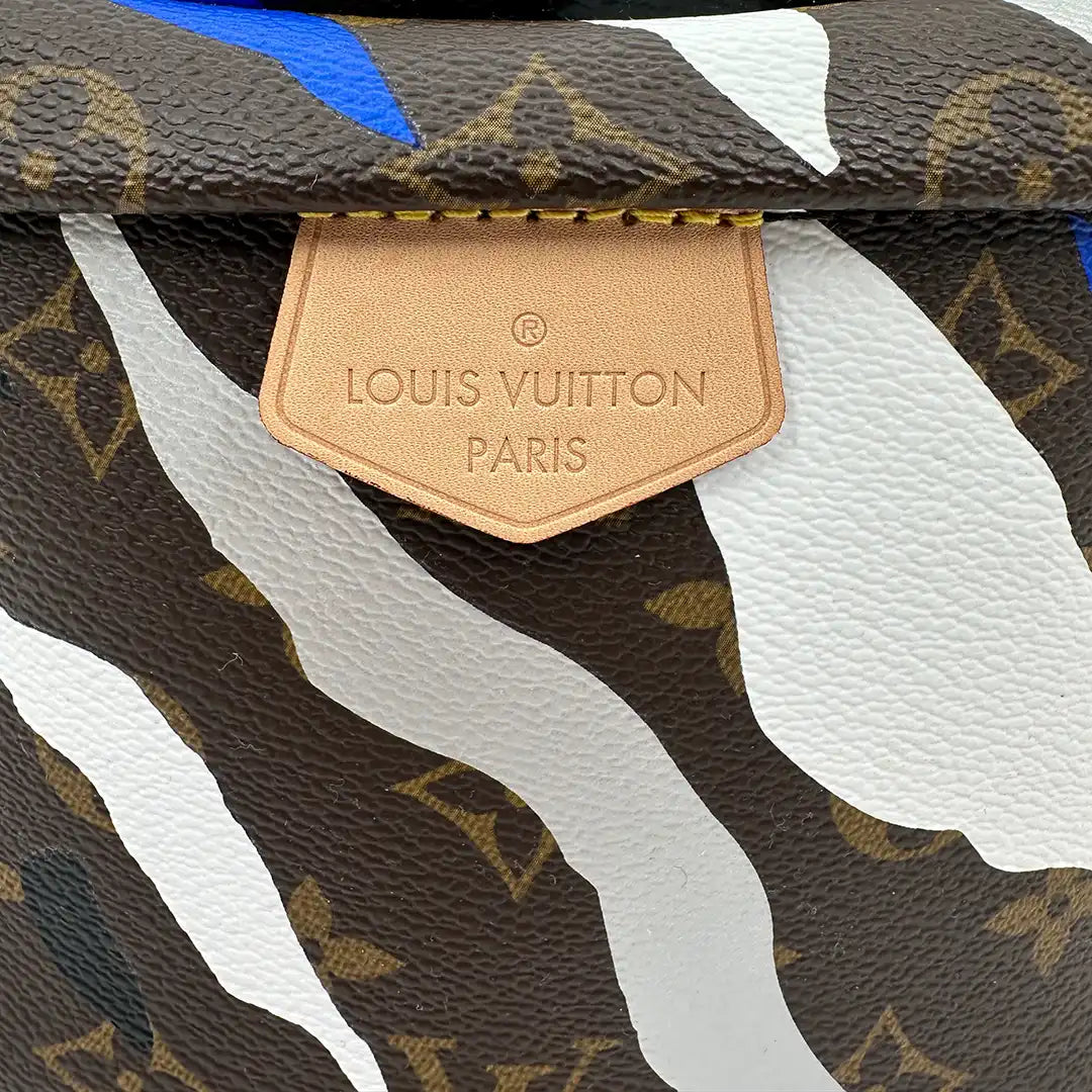 Louis Vuitton x League of Legends Bumbag blau M45106 Fullset / neuwertig