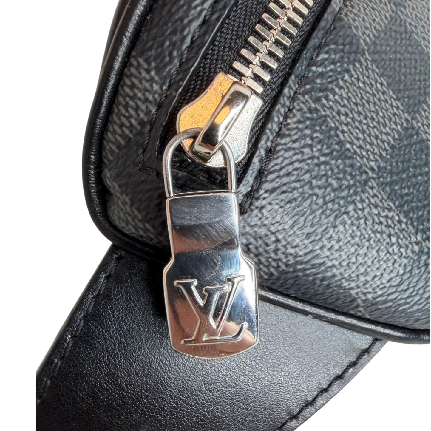 Louis Vuitton Bumbag Damier Graphite Canvas Louis Vuitton