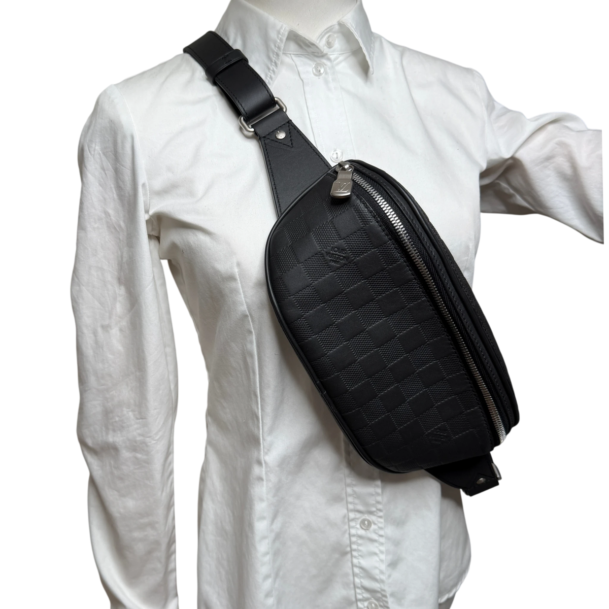 Louis Vuitton Campus Bumbag Damier Infini Onyx Schwarz Silber Louis Vuitton