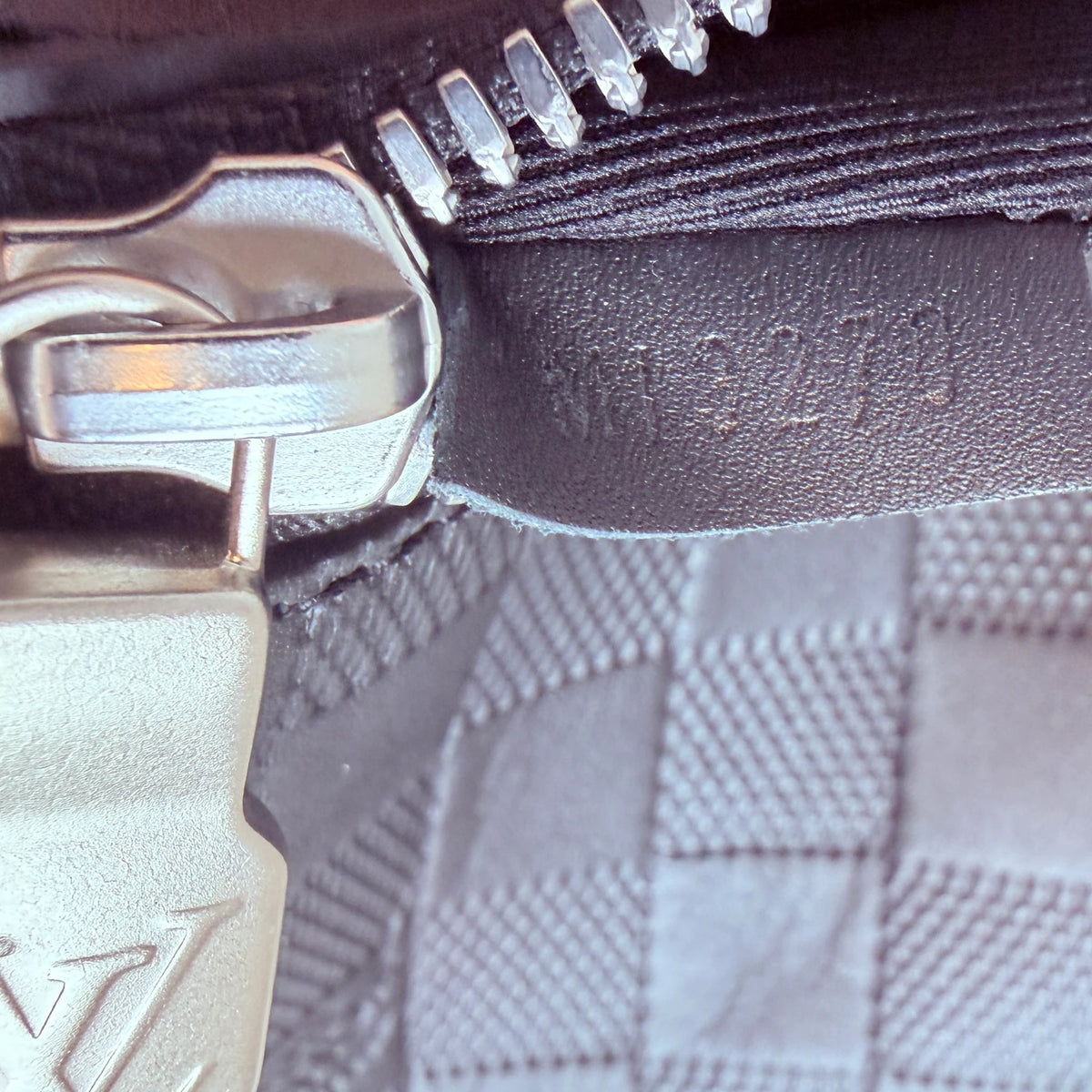 Louis Vuitton Campus Bumbag Damier Infini Onyx Schwarz Silber Louis Vuitton