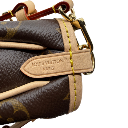 Louis Vuitton Nano Frivole Monogram Canvas Braun Gold M29537