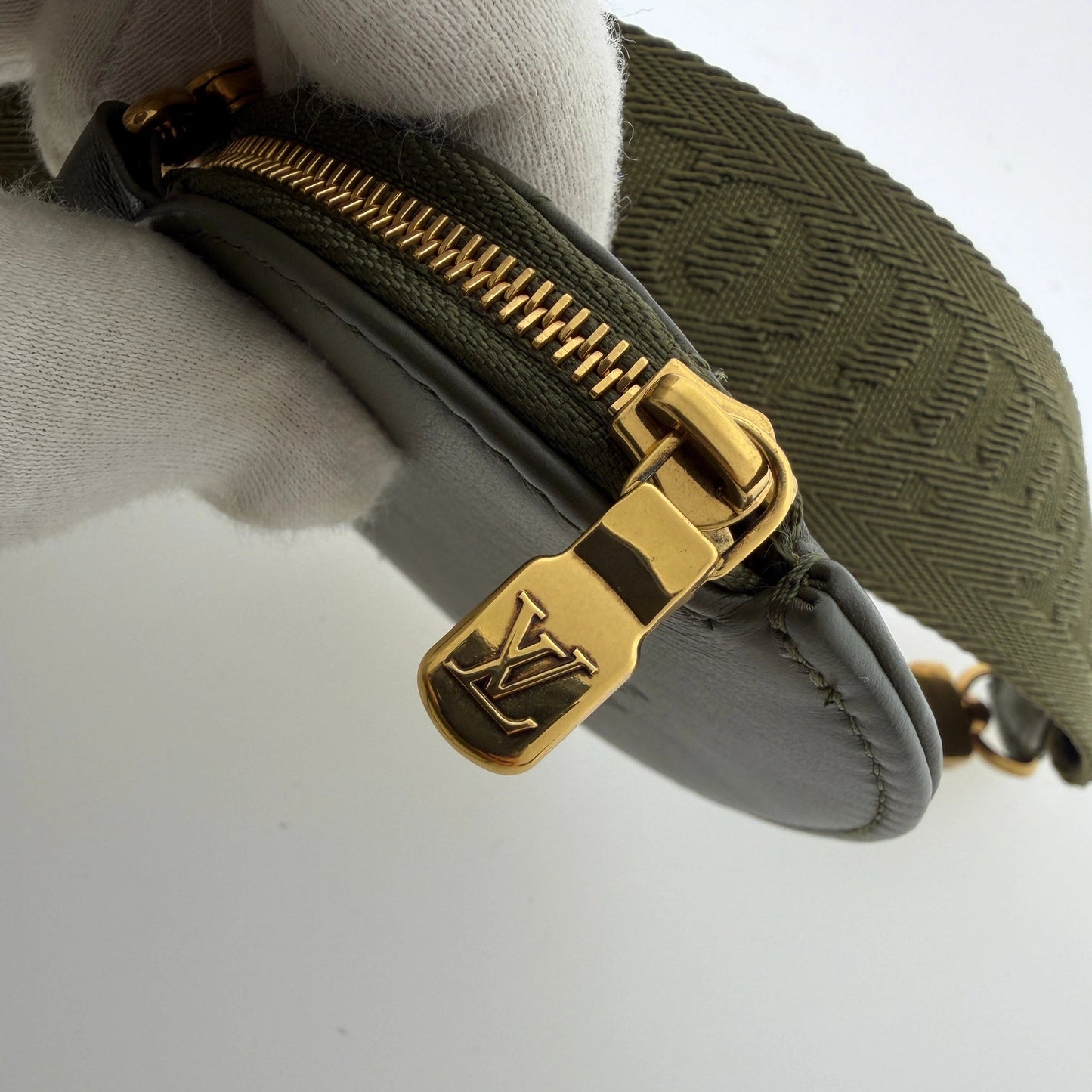 Louis Vuitton New Wave Multi Pochette Leder khaki / neuwertig Louis Vuitton