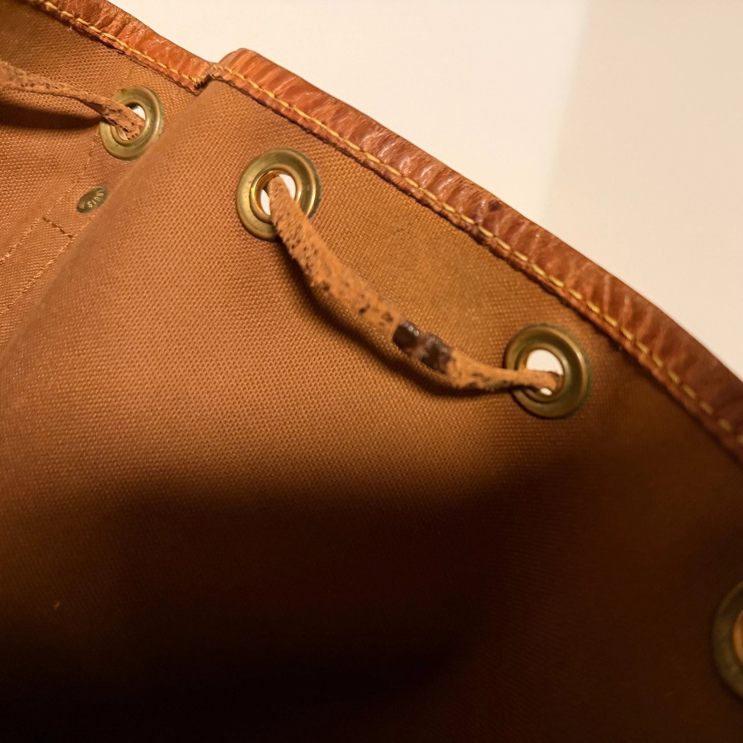 Louis Vuitton Grand Sac Noé Monogram Canvas Braun / akzeptabel Louis Vuitton