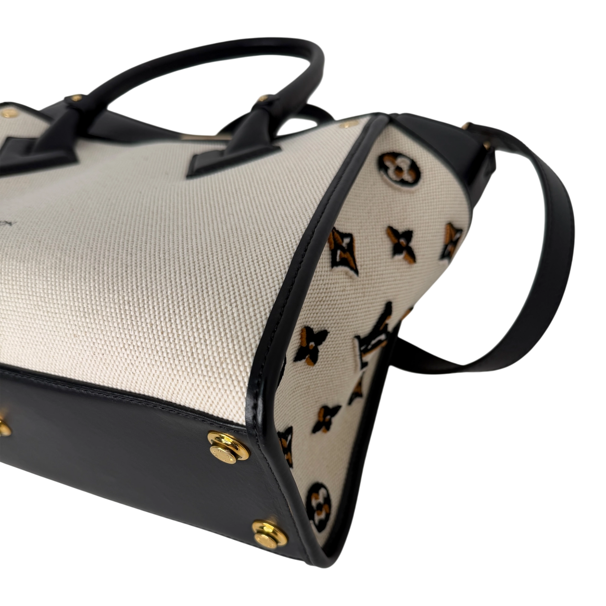 Louis Vuitton On My Side MM  Monogram Tufting M59842 Louis Vuitton