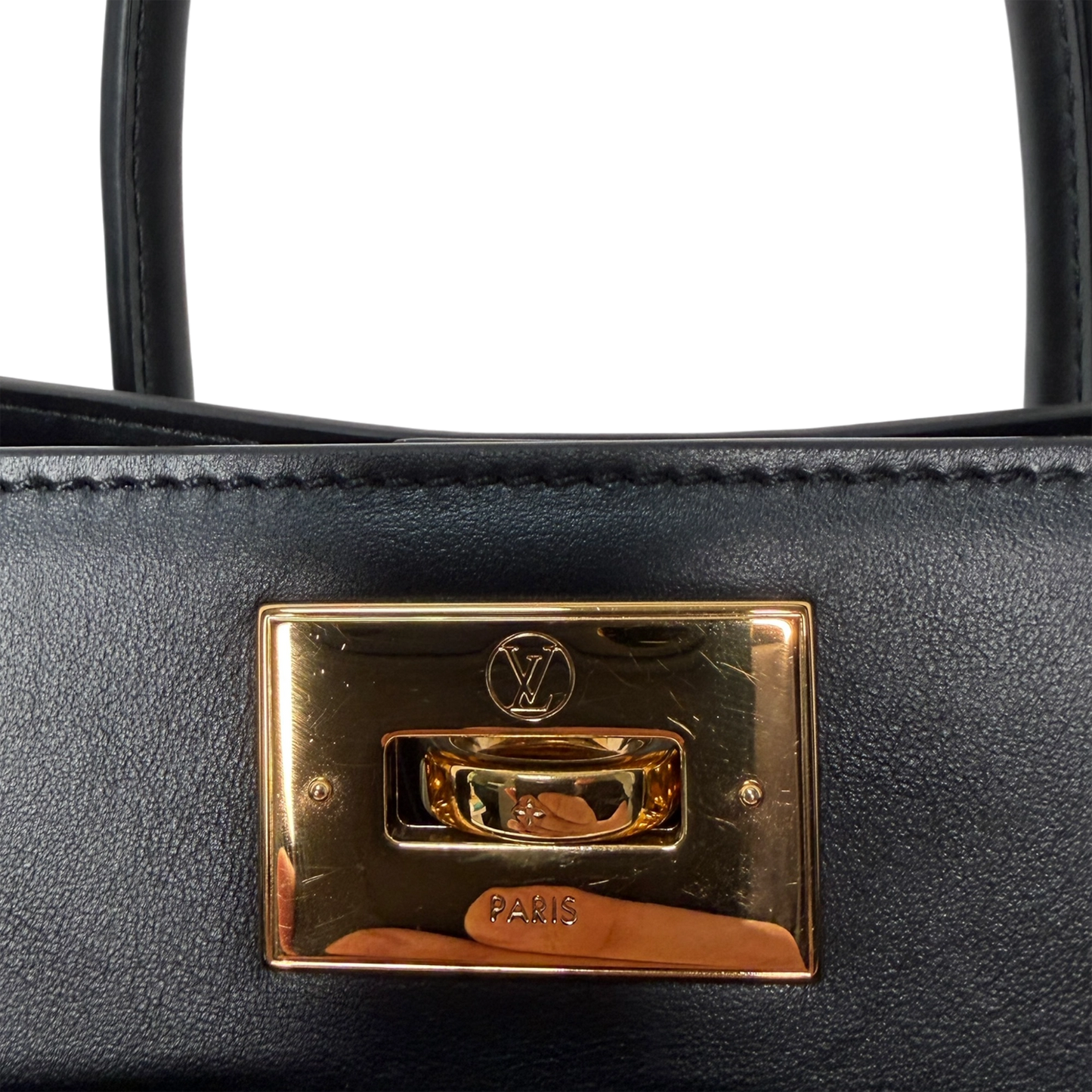 Louis Vuitton On My Side MM  Monogram Tufting M59842 Louis Vuitton