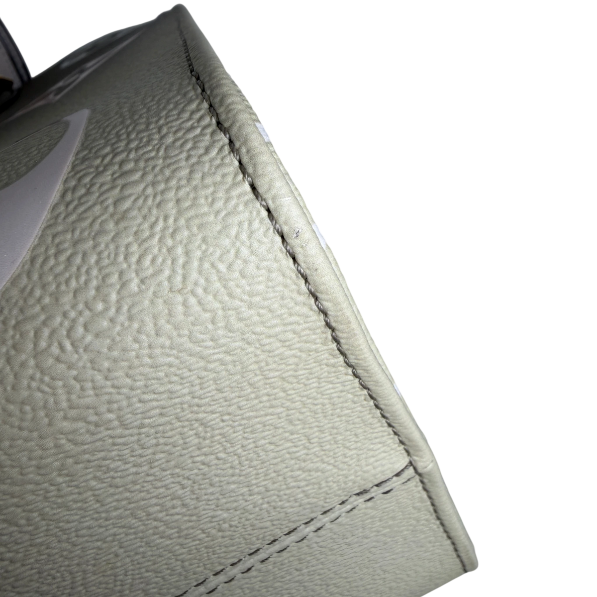 Louis Vuitton OnTheGo MM Spring in the City Empreinte Khaki Beige