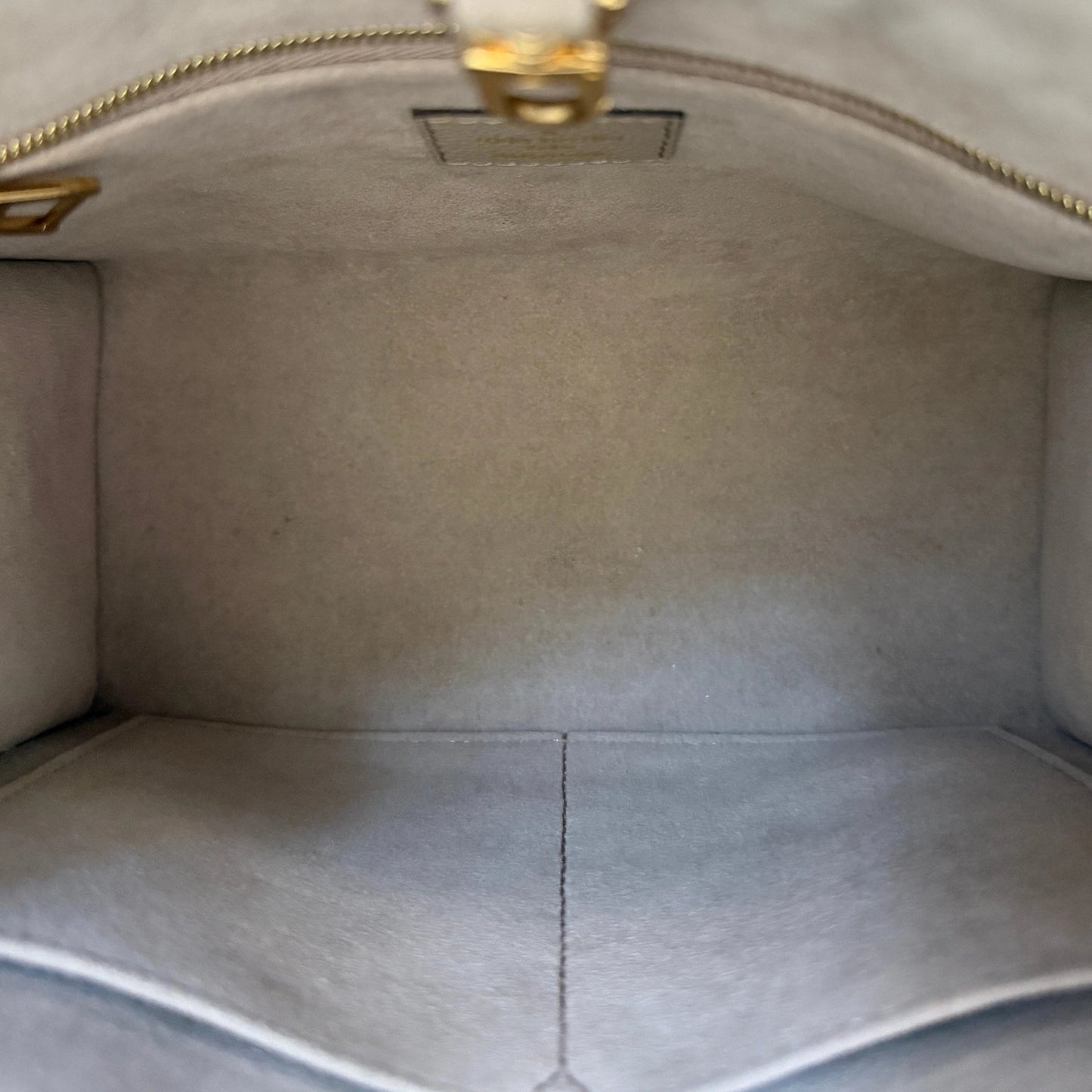 Louis Vuitton OnTheGo PM Monogram Empreinte Tourterelle Fullset / sehr gut Louis Vuitton