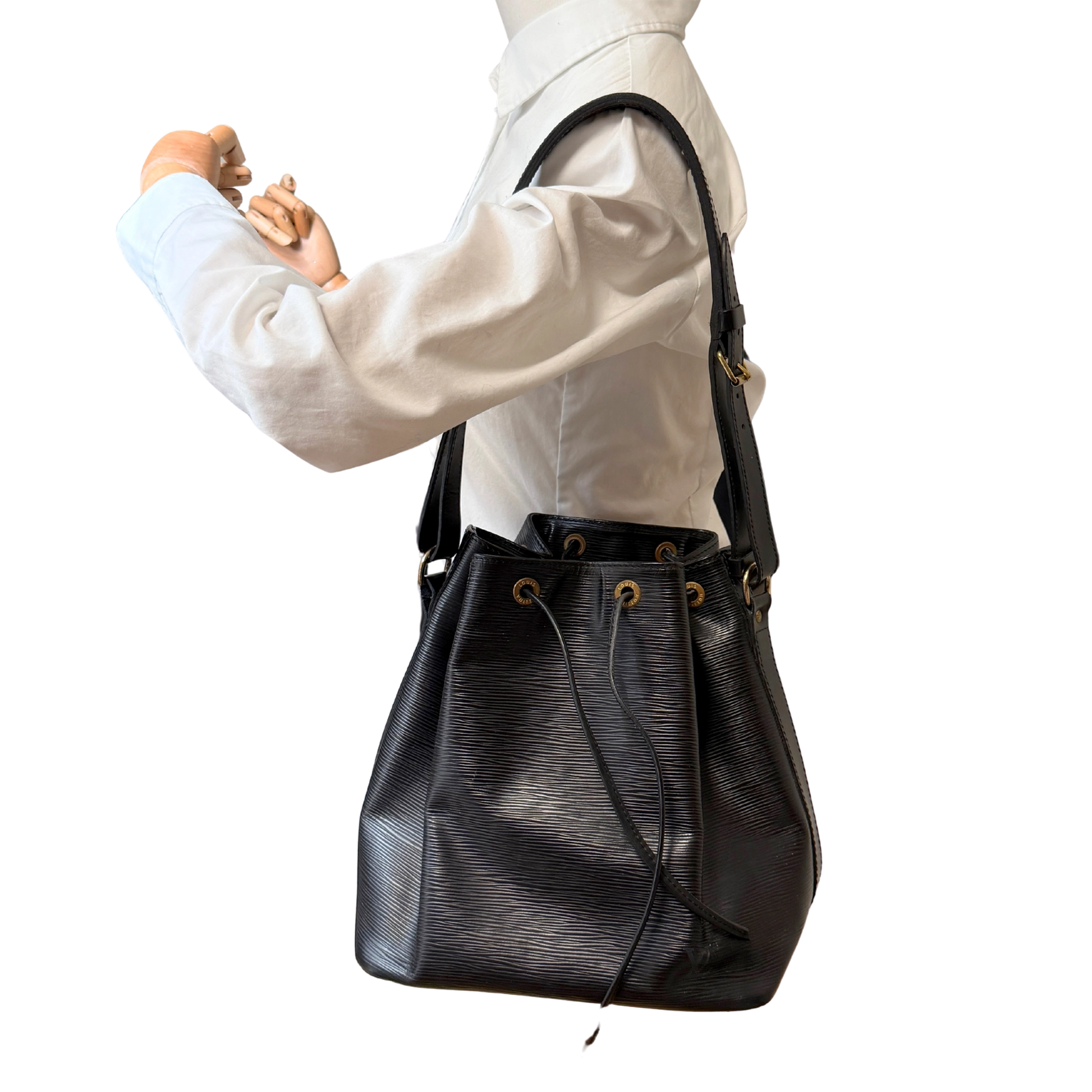 Louis Vuitton Petit Sac Noé Epi Leder Vintage schwarz 1992 / gut Echtheitscheck