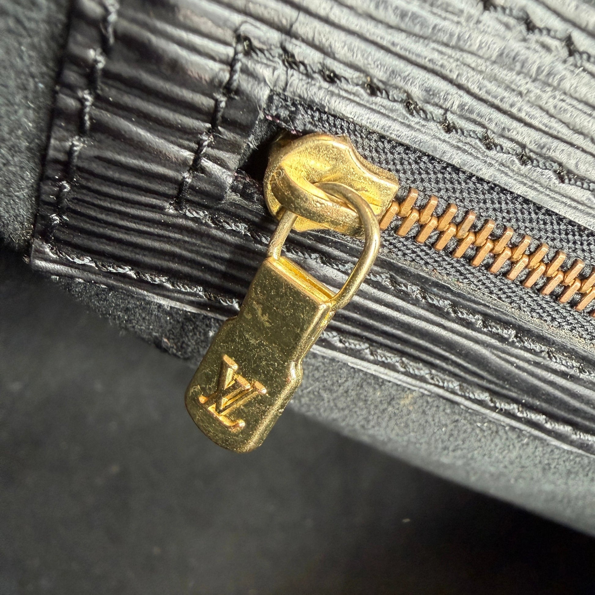 Louis Vuitton Petit Sac Noé Epi Leder Vintage schwarz 1992 / gut Echtheitscheck