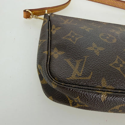 Louis Vuitton Pochette Accessoires Monogram Canvas braun / sehr gut Louis Vuitton