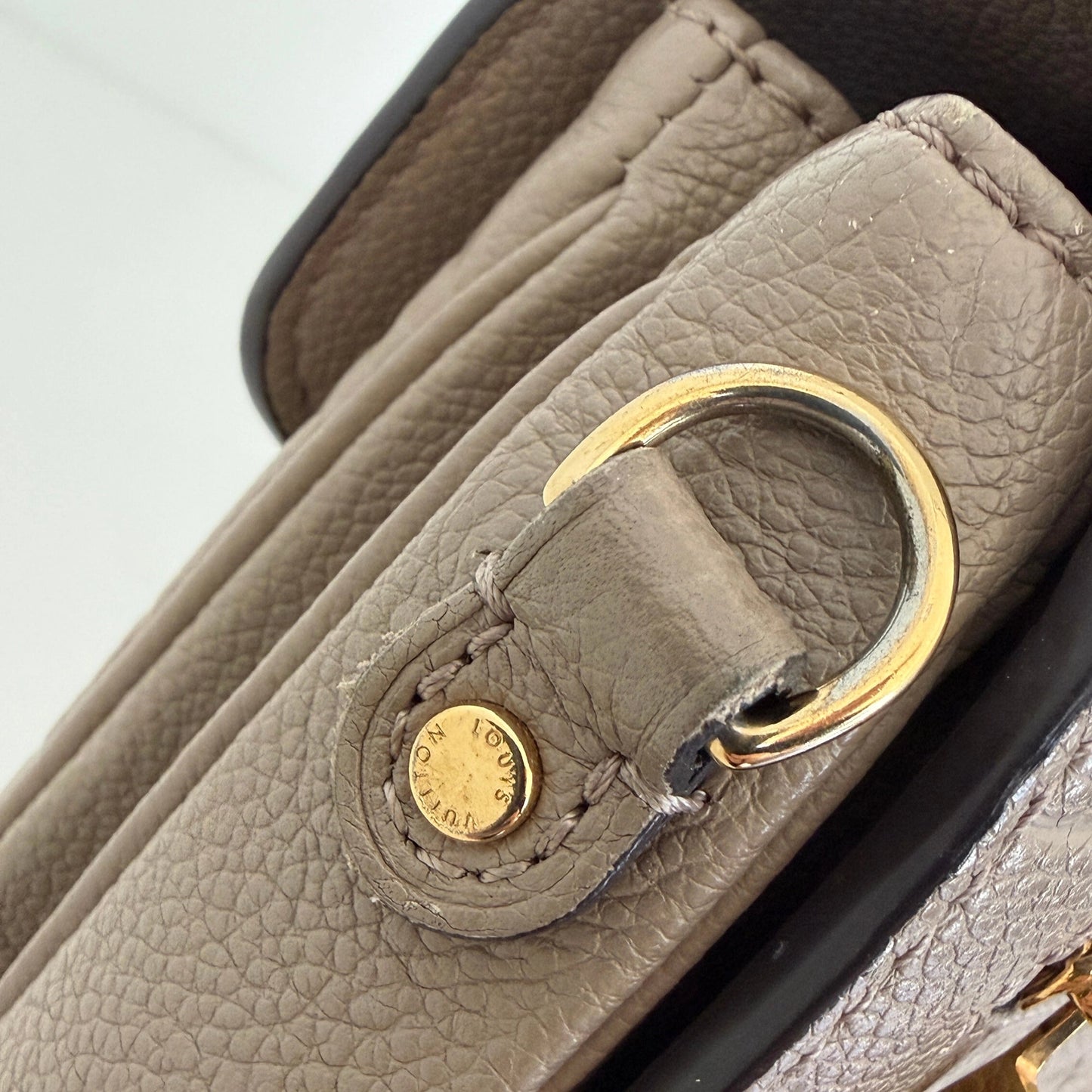 Louis Vuitton Pochette Métis Empreinte Leder tourterelle / gut Louis Vuitton