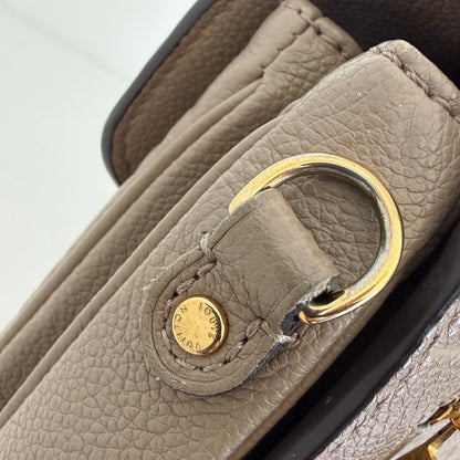 Louis Vuitton Pochette Métis Empreinte Leder tourterelle / gut Louis Vuitton