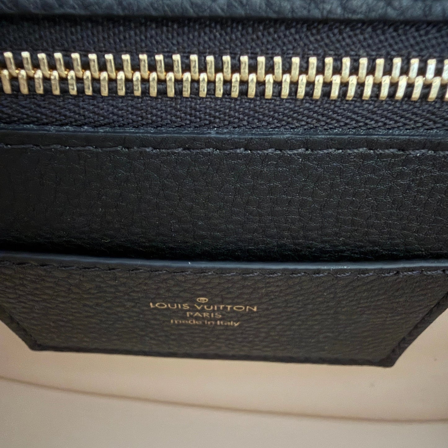 Louis Vuitton Pont 9 Soft MM Leder schwarz M58967 Fullset / neuwertig Louis Vuitton