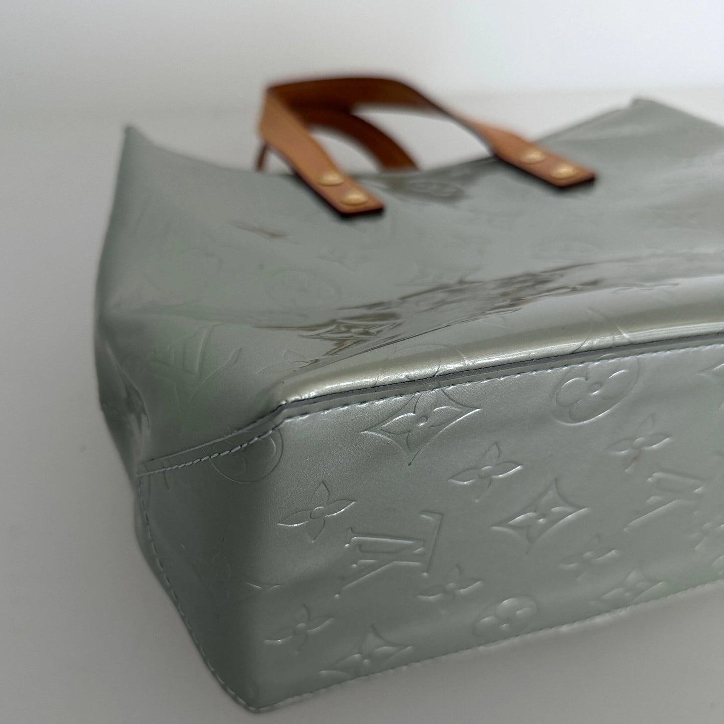 Louis Vuitton Reade PM Handtasche Monogram Vernis silber / sehr gut Louis Vuitton