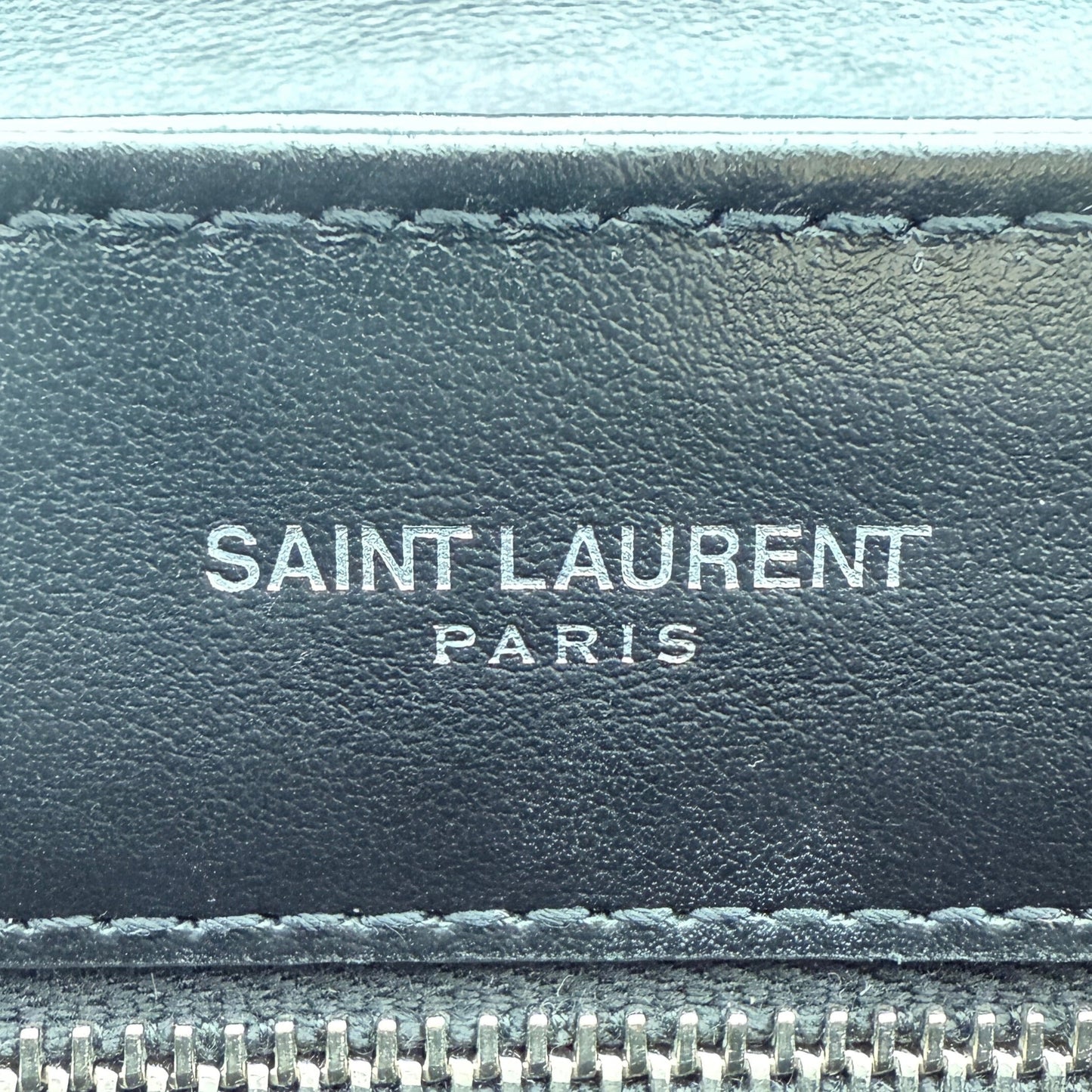 Saint Laurent Loulou Toy Schwarz silberne Hardware / neuwertig Saint Laurent