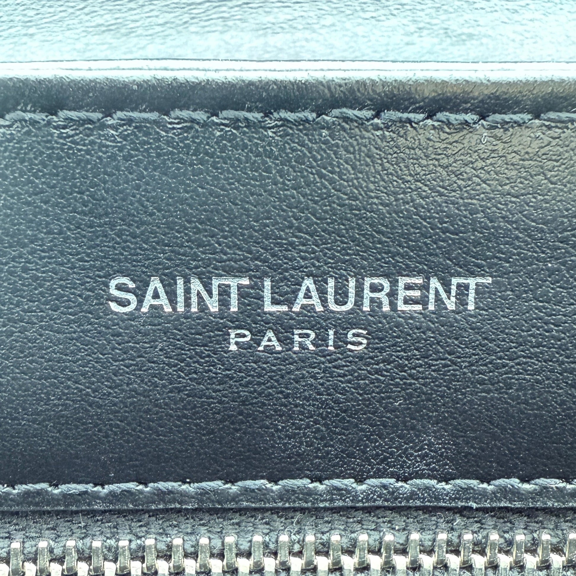 Saint Laurent Loulou Toy Schwarz silberne Hardware / neuwertig Saint Laurent