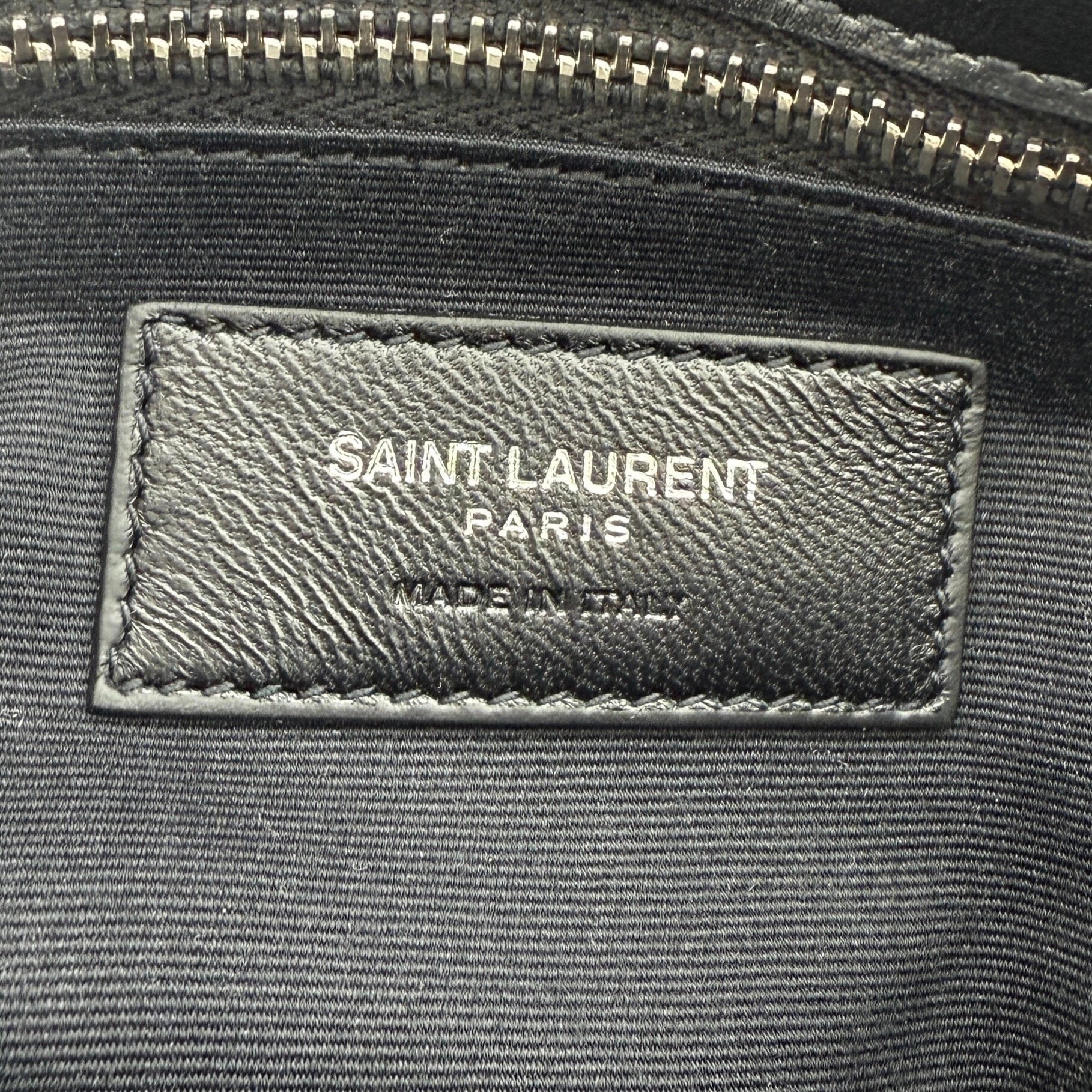 Saint Laurent Loulou Toy Schwarz silberne Hardware / neuwertig Saint Laurent