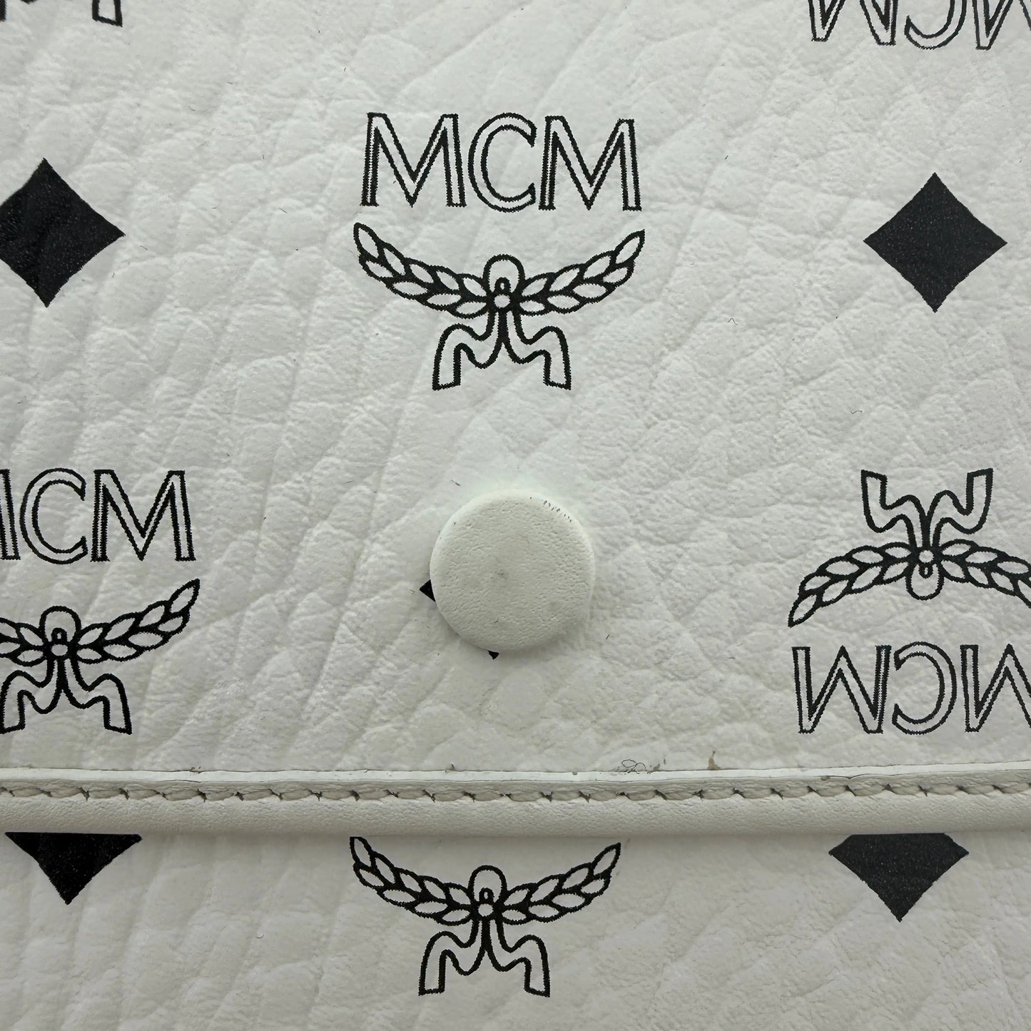 MCM München Tragetasche in Visetos weiß mit abnehmbarer Pouch /gut MCM