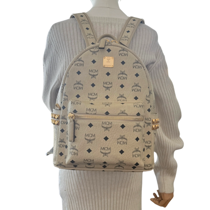 MCM Stark Rucksack in Visetos mit seitlichen Nieten Small Beige / neuwertig MCM