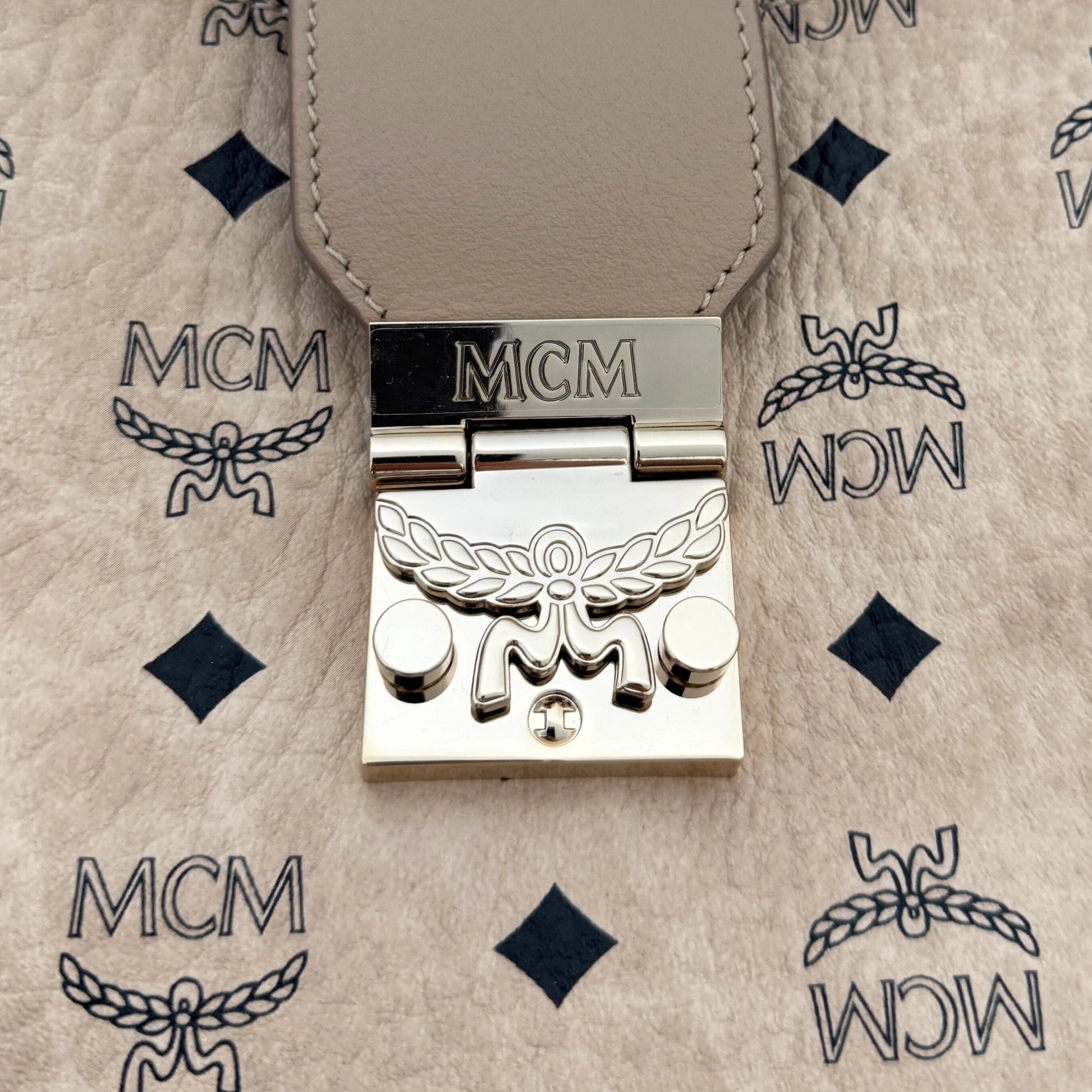 MCM Visetos Hobo Bag Beige / neuwertig Valentino