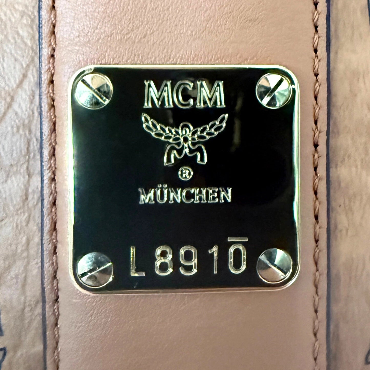 MCM Liz Wendeshopper in Visetos Medium Cognac / neuwertig MCM