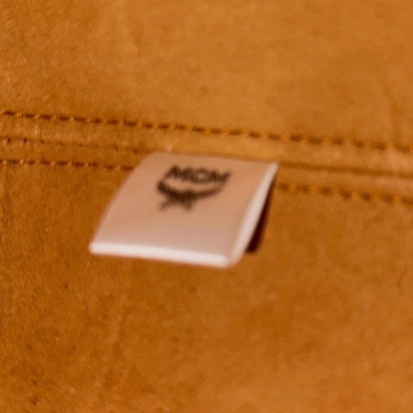 MCM Mini Dessau Kordelzugtasche in Visetos Cognac / neuwertig MCM