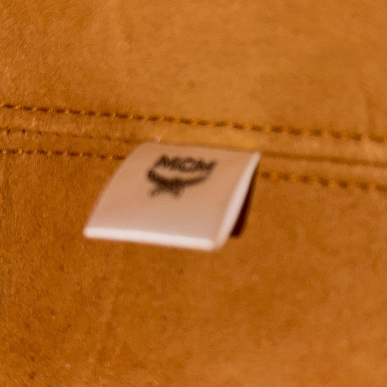 MCM Mini Dessau Kordelzugtasche in Visetos Cognac / neuwertig MCM